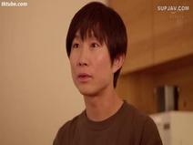 【不倫】[モザイク破壊卒業式を終えて…。大人になったあなたへ、継母からの贈り物。加藤綾乃