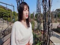 【不倫】  人妻の花びら回転 文乃さつき